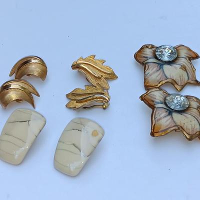 Assortment of Earings Tifari - B.S.K. - and others