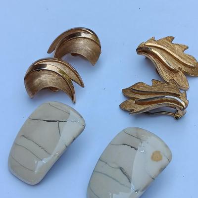 Assortment of Earings Tifari - B.S.K. - and others