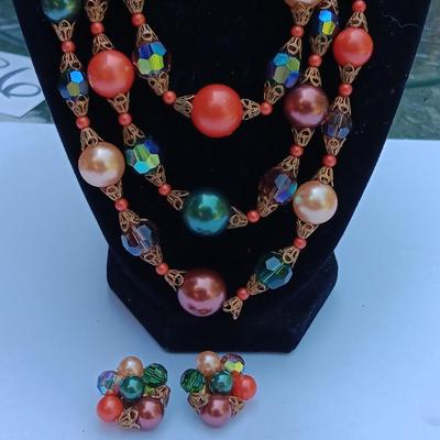 Vintage beaded necklace with matching Earings and hoop Earings