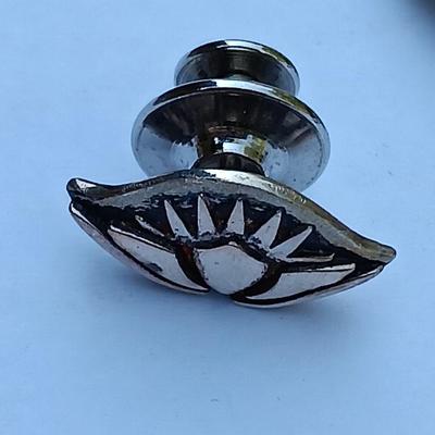 Beatiful vintage Jewelry pieces - pendants - pins - Hat pins