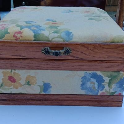 Floral jewelry box - Floral cloth print with porcelain egg