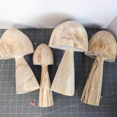 Wooden Mushrooms Sculpture