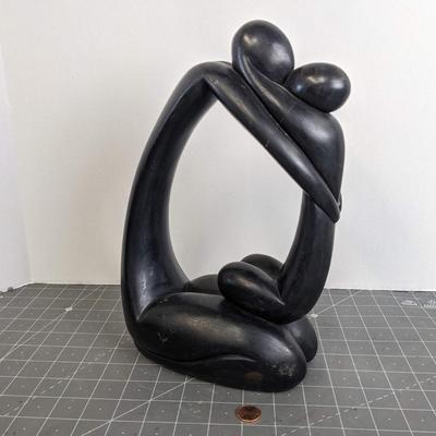 Kissing Sculpture