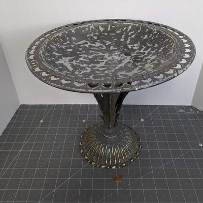 High Pedestal Candy Dish Round