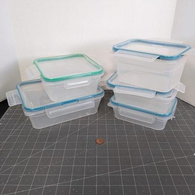 Tupperware Set