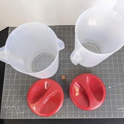Rubbermaid Pitchers