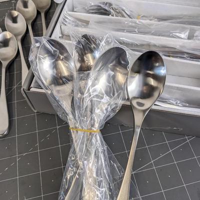 Knork Flatware