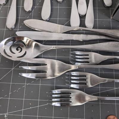 Knork Flatware