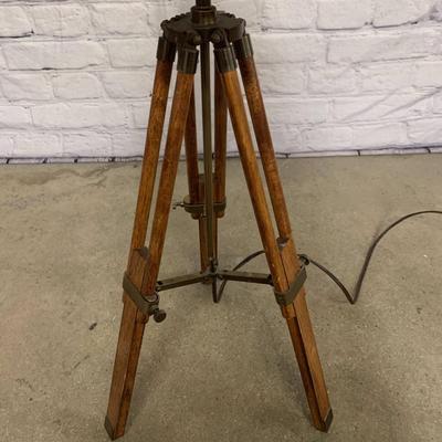 TriPod Lamp