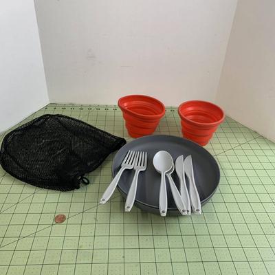 Camp Dish Set