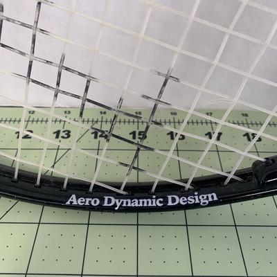 Tennis Racquet - Aero Dynamic Design
