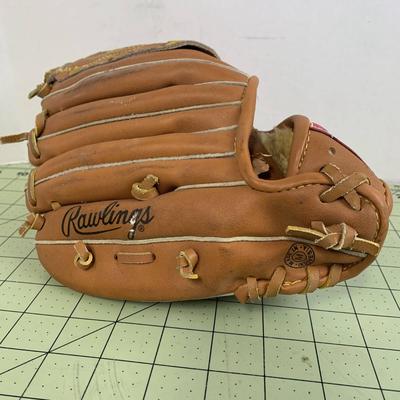 Rawlings Baseball Glove
