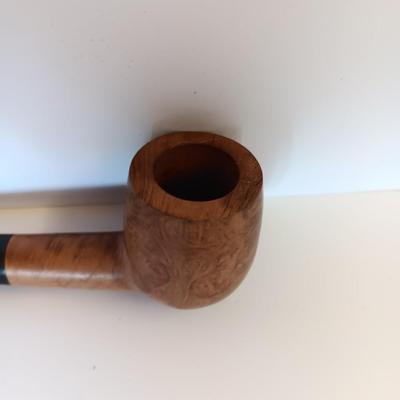 Jack Daniels belt buckle with two tobacco pipes and a fancy neck tie