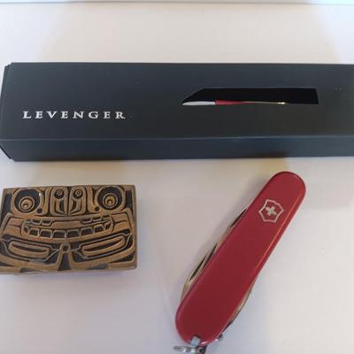 Rainbow metals hand cast solid Bronze buckle with Levenger ink pens and Officier Suisse knife