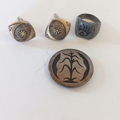 Vintage Bennett C-31 clip with Men's ring and beautiful cuff links