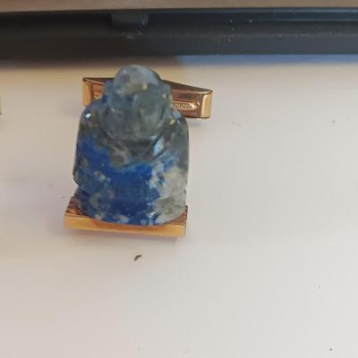 Chinese hand carved Buddha Lapis Lazuli Iguana cuff links and collectible ink pens in case