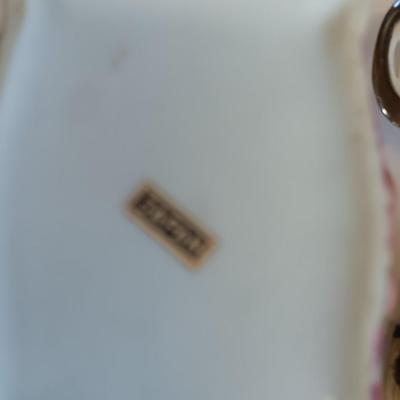 Women's "Junk drawer" lot Collectible beauty and perfume items