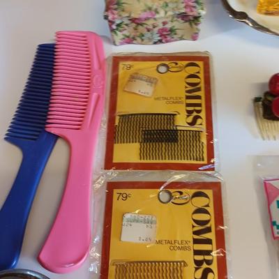 Women's "Junk drawer" lot Collectible beauty and perfume items