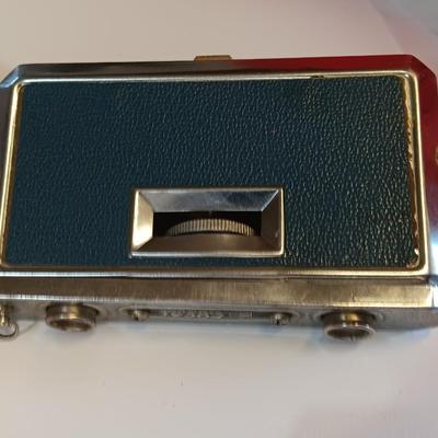 Women's "Junk drawer" lot Collectible beauty and perfume items