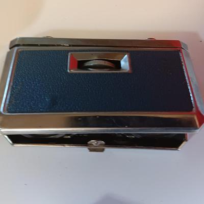 Women's "Junk drawer" lot Collectible beauty and perfume items