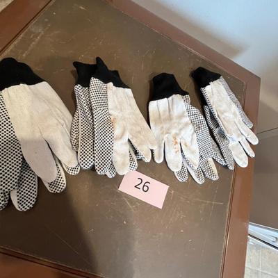 4 Pairs of gloves