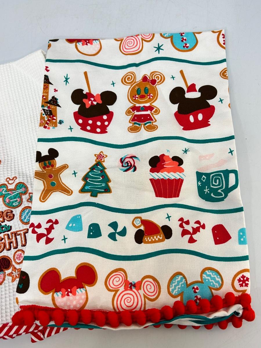 Disney Mickey Mouse Themed Christmas Holiday Kitchen Dish Hand Towels