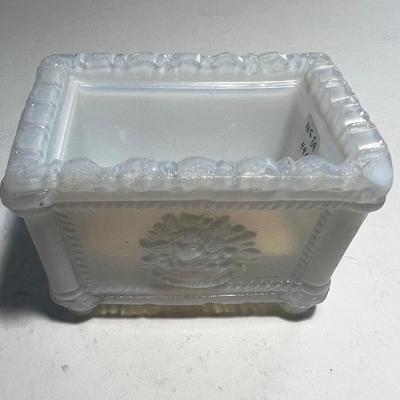 New England Lacy 1840 Opalescent