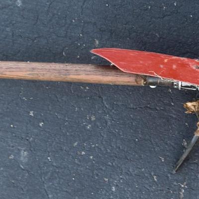 Lot 287:  Old Trench Shovel
