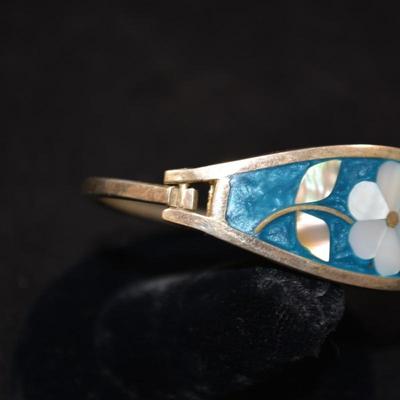 925 Sterling Clasp Bracelet with Mother of Pearl & Turquoise 7" 14.3g
