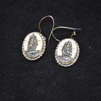 925 Sterling Bone Scrimshaw Drop Earrings 4.0g