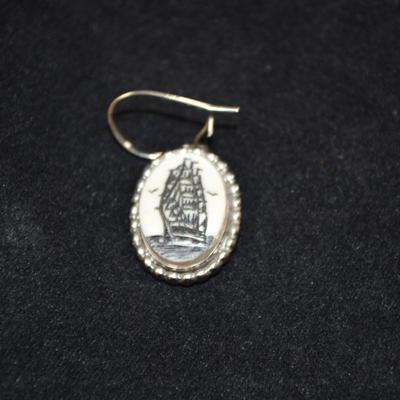 925 Sterling Bone Scrimshaw Drop Earrings 4.0g