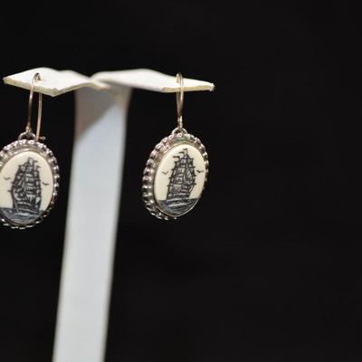 925 Sterling Bone Scrimshaw Drop Earrings 4.0g