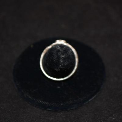 925 Sterling Filigree Heart Ring Size 8.5 2.2g