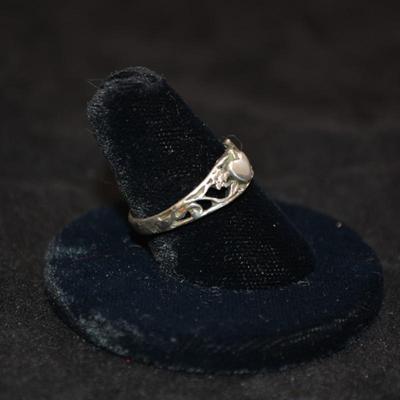 925 Sterling Filigree Heart Ring Size 8.5 2.2g