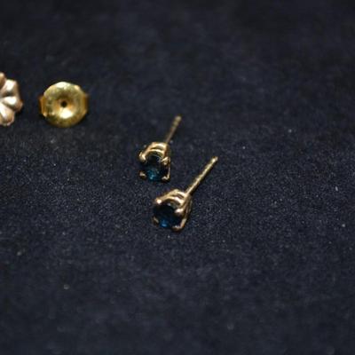 14k Topaz Stud Earrings 1.2g