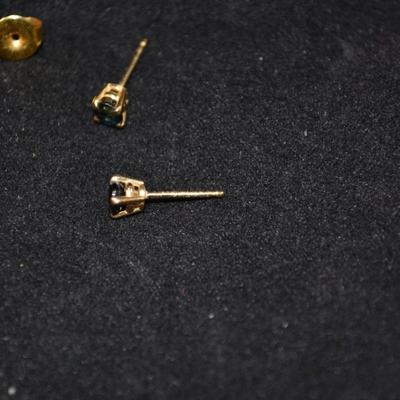 14k Topaz Stud Earrings 1.2g