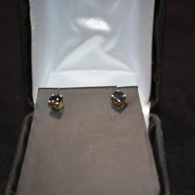 14k Topaz Stud Earrings 1.2g