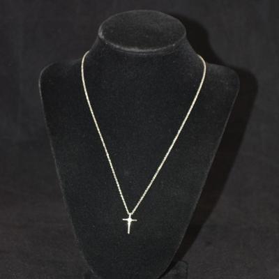925 Sterling Chain w/ 925 Sterling Cross & Diamond Accent 18" 1.8g