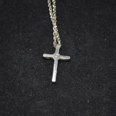 925 Sterling Chain w/ 925 Sterling Cross & Diamond Accent 18" 1.8g