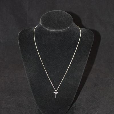 925 Sterling Chain w/ 925 Sterling Cross & Diamond Accent 18" 1.8g