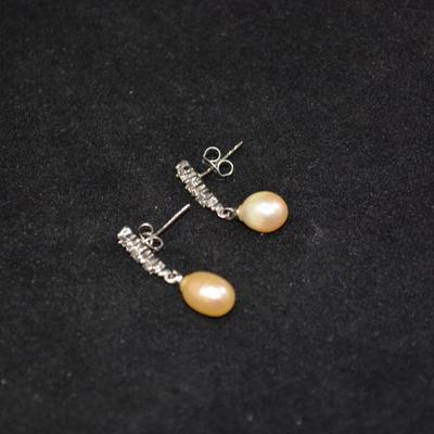 925 Sterling & Cultured Pearl Drop Earrings with Glass Inserts 2.4g