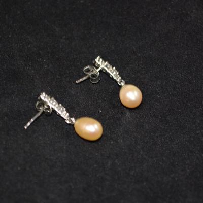 925 Sterling & Cultured Pearl Drop Earrings with Glass Inserts 2.4g