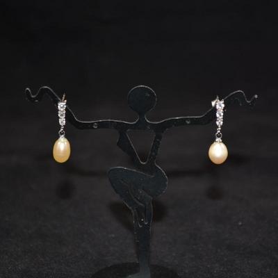 925 Sterling & Cultured Pearl Drop Earrings with Glass Inserts 2.4g