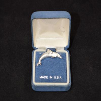 925 Sterling Dolphin Pendant 2.4g