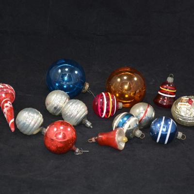 Lot of Vintage Christmas Ornaments
