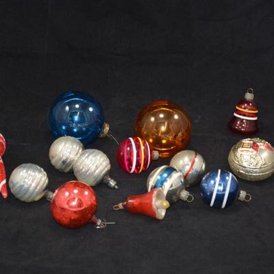 Lot of Vintage Christmas Ornaments