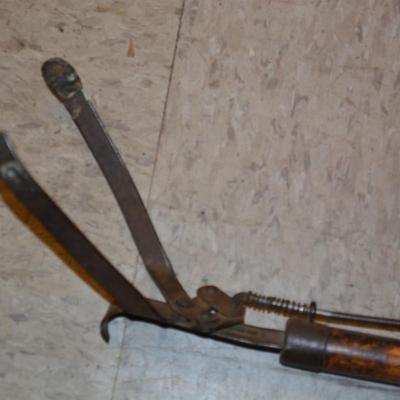 Antique General Store Gripper Tool 52"