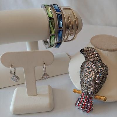 Joan Rivers Brooches and More (PB2-BBL)