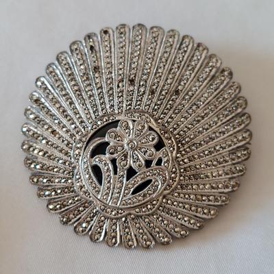 Joan Rivers Brooches and More (PB2-BBL)