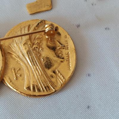 Gold Costume Jewelry (PB2-BBL)